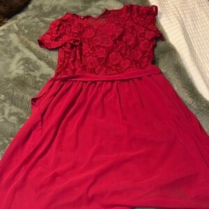 Chic Red Lace Midi Dress